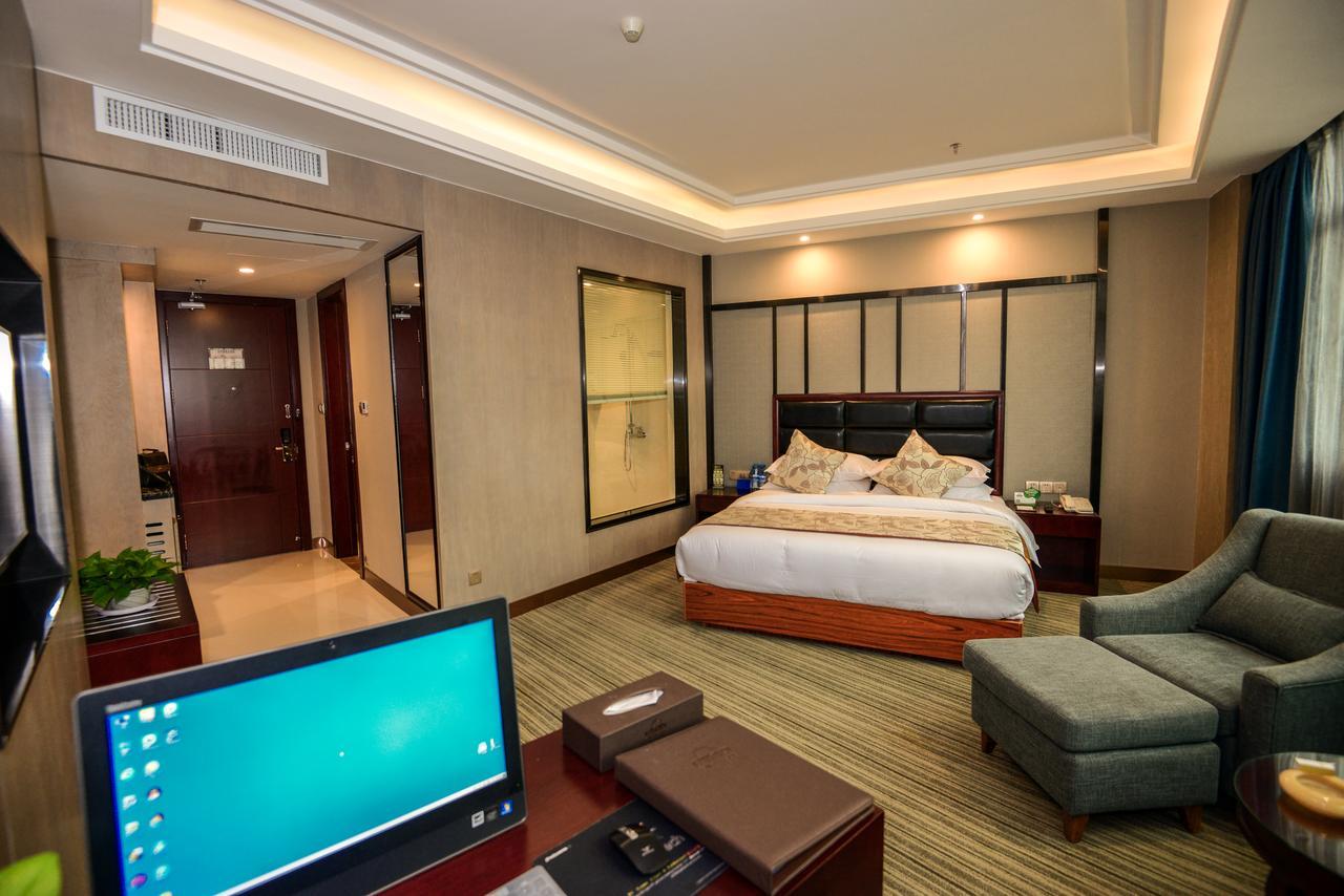 Days Hotel & Suites Shishi Quanzhou  Exterior foto