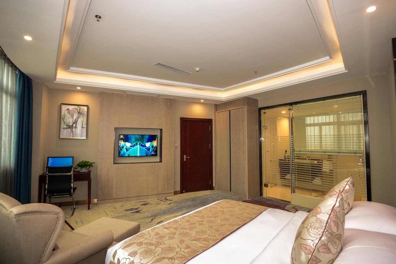 Days Hotel & Suites Shishi Quanzhou  Exterior foto