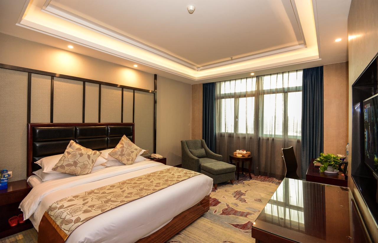 Days Hotel & Suites Shishi Quanzhou  Exterior foto