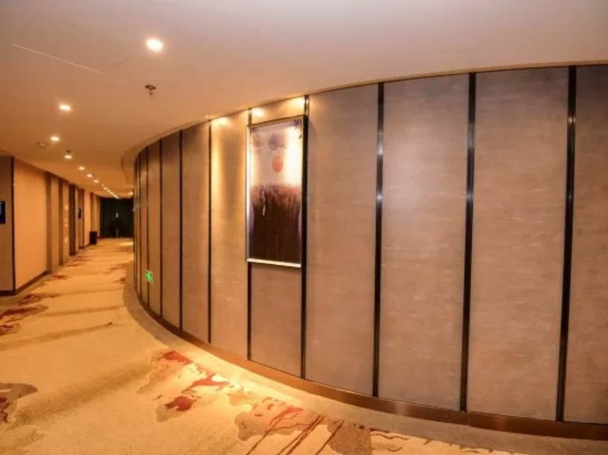 Days Hotel & Suites Shishi Quanzhou  Exterior foto